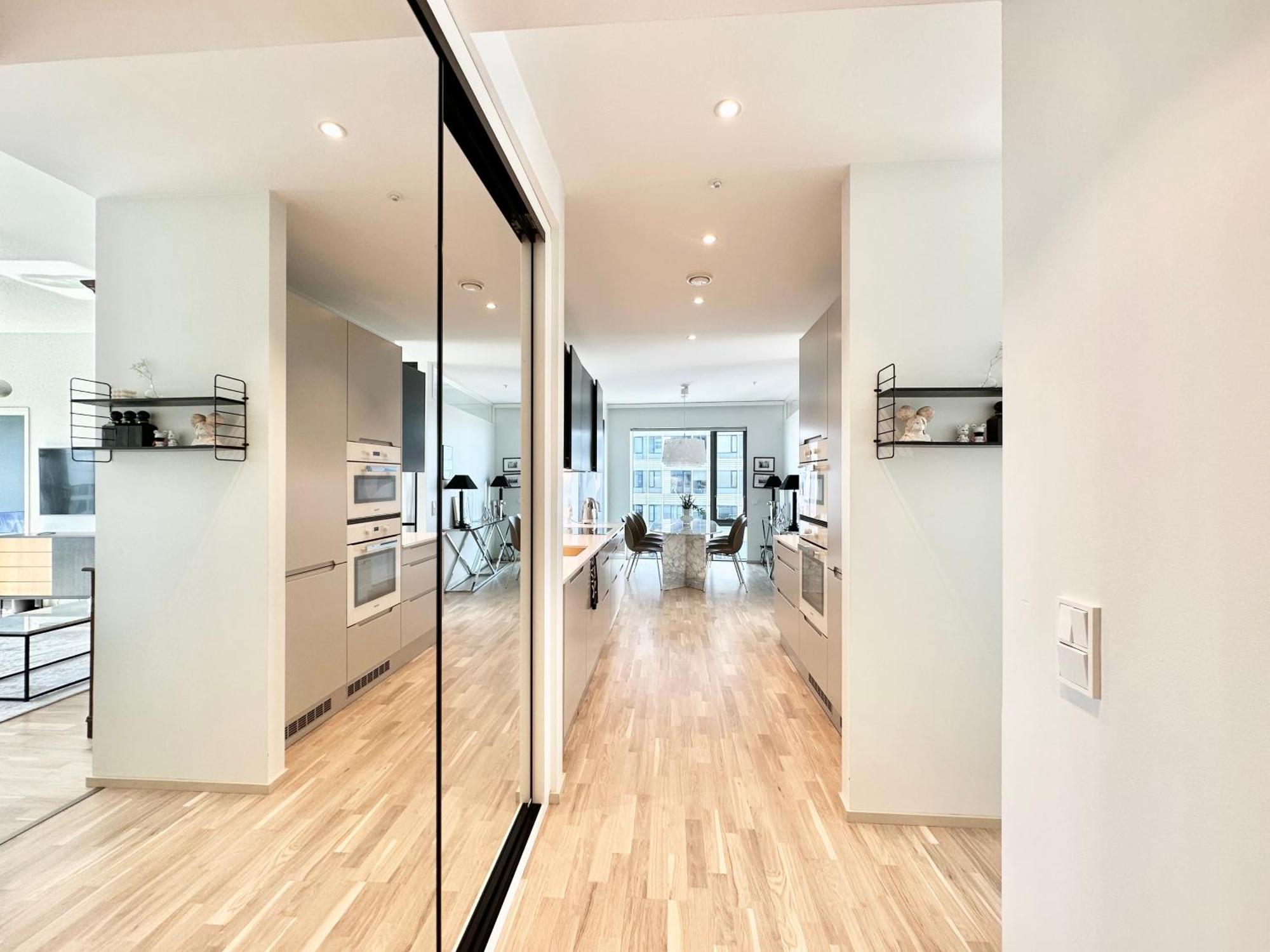 Luxury Skyscraper Apartment With Amazing View Over ヘルシンキ エクステリア 写真